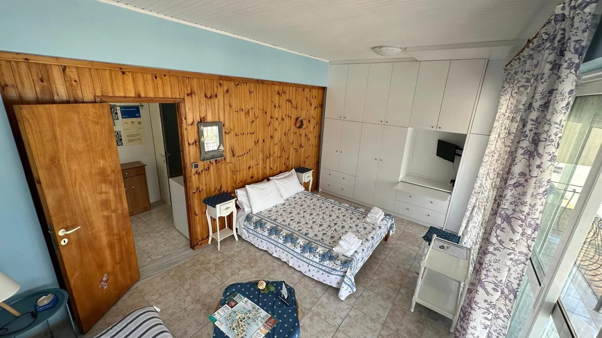 Waterfront Apartment Lixúri