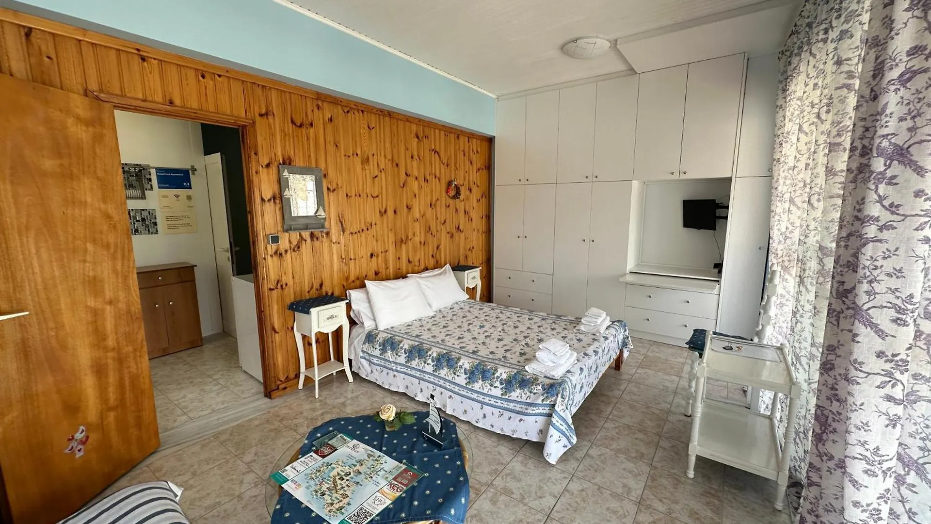 Waterfront Apartment Lixúri